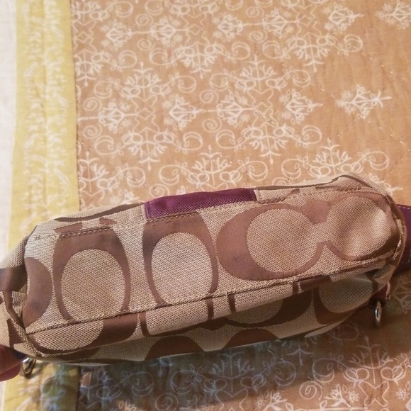 Coach purse - Picture 2 of 8